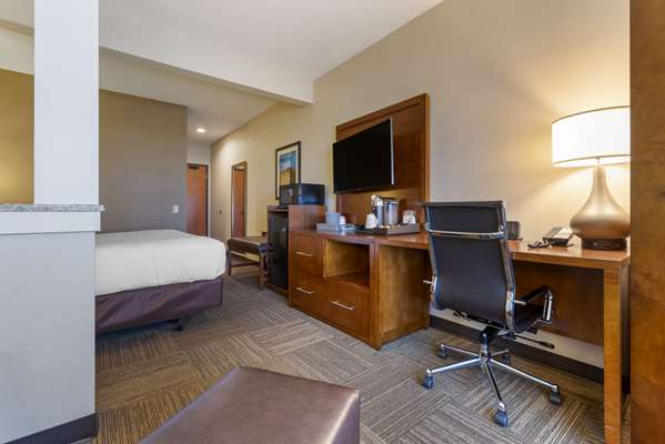  - Lift Bridge Lodge Downtown Duluth - I-35, Exit 256B