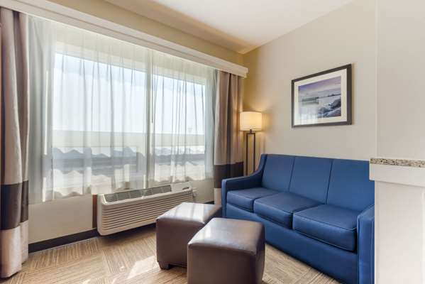  - Lift Bridge Lodge Downtown Duluth - I-35, Exit 256B