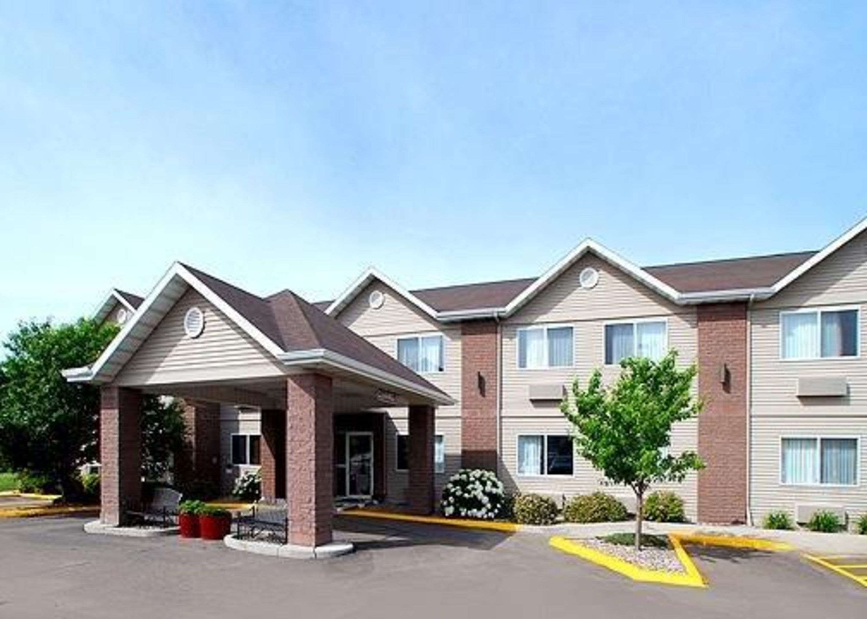 Comfort Inn hotel in Fergus Falls, MN | Comfort Inn Fergus Falls