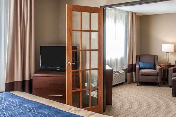 Suite - Comfort Inn Fergus Falls - I-94, Exit 54