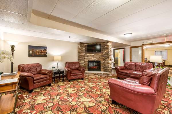  - Econo Lodge South Rochester