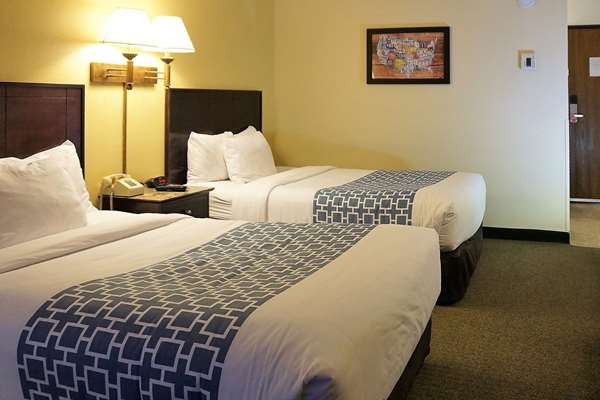  - Econo Lodge South Rochester
