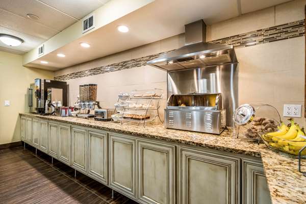 Amenities - Econo Lodge South Rochester