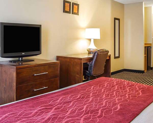 Suite - Comfort Inn Owatonna