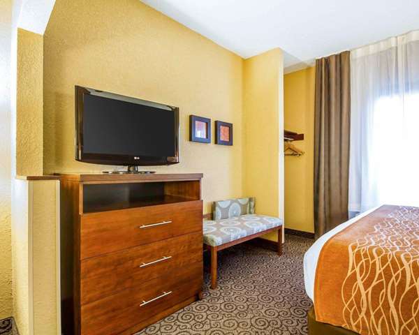 Suite - Comfort Suites Ramsey