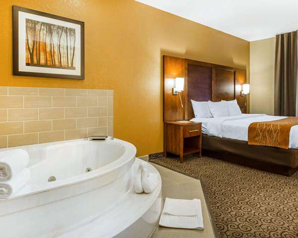 Suite - Comfort Suites Ramsey