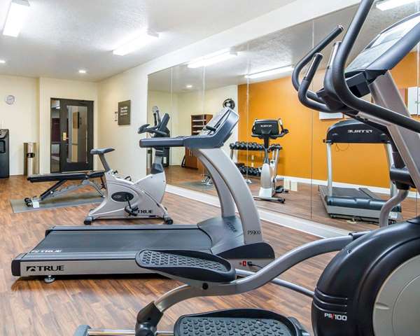 Fitness/ Exercise Room - Comfort Suites Ramsey