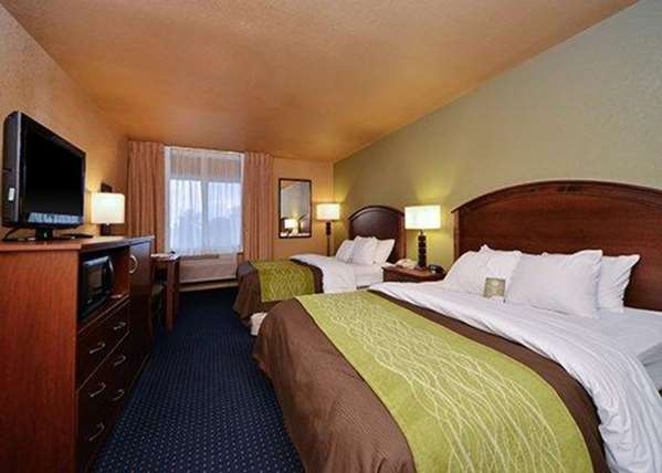  - Comfort Inn Albert Lea - I-35, Exit 11