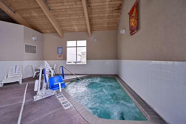 Pool - Comfort Inn Albert Lea - I-35, Exit 11