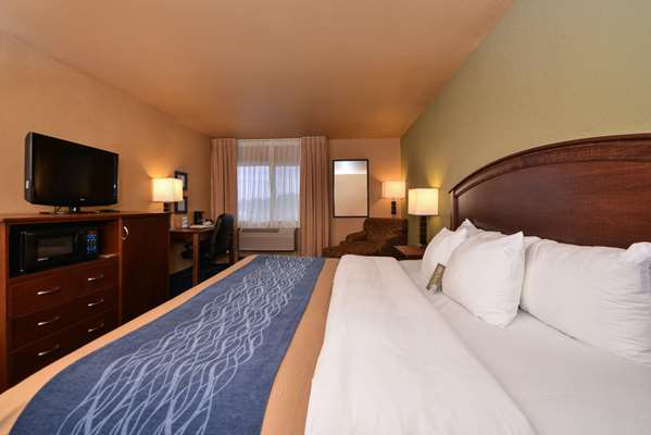  - Comfort Inn Albert Lea - I-35, Exit 11