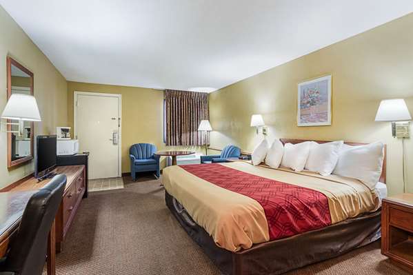  - Econo Lodge Jackson - I-90, Exit 73