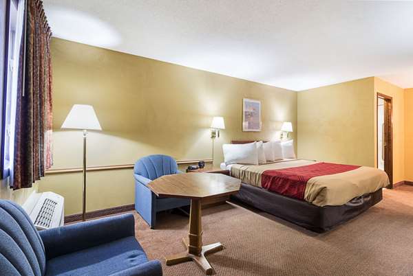  - Econo Lodge Jackson - I-90, Exit 73
