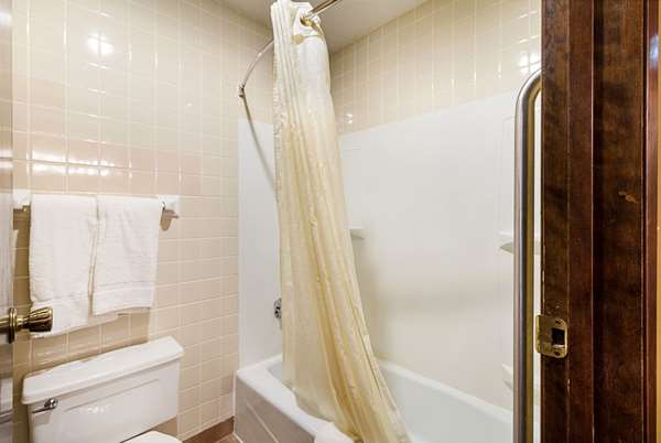  - Econo Lodge Jackson - I-90, Exit 73