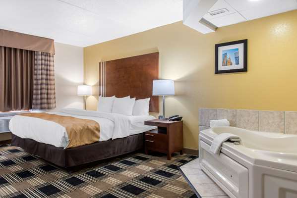 Suite - Quality Inn Northwest Rochester