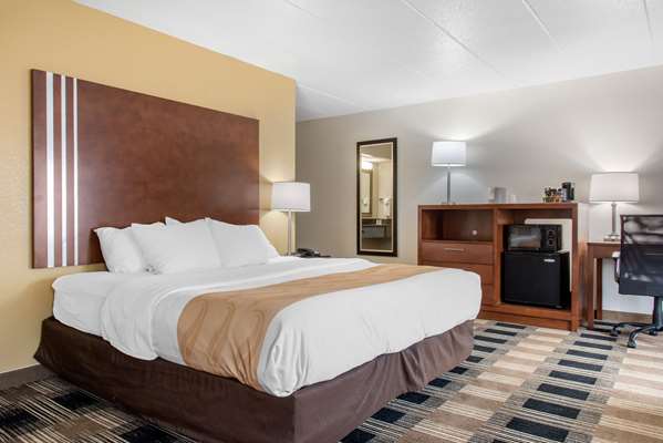 Suite - Quality Inn Northwest Rochester