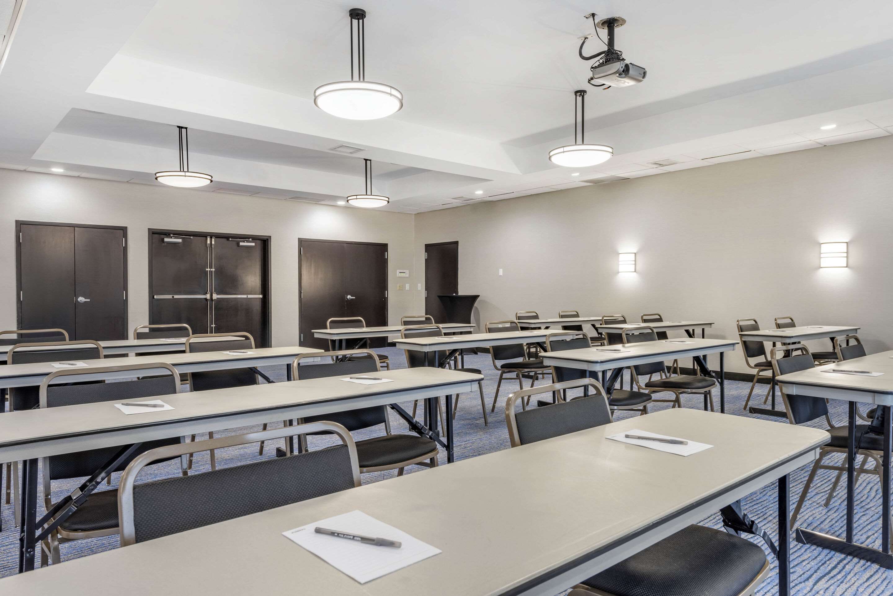 Meeting room | Cambria Hotel Minneapolis Maple Grove