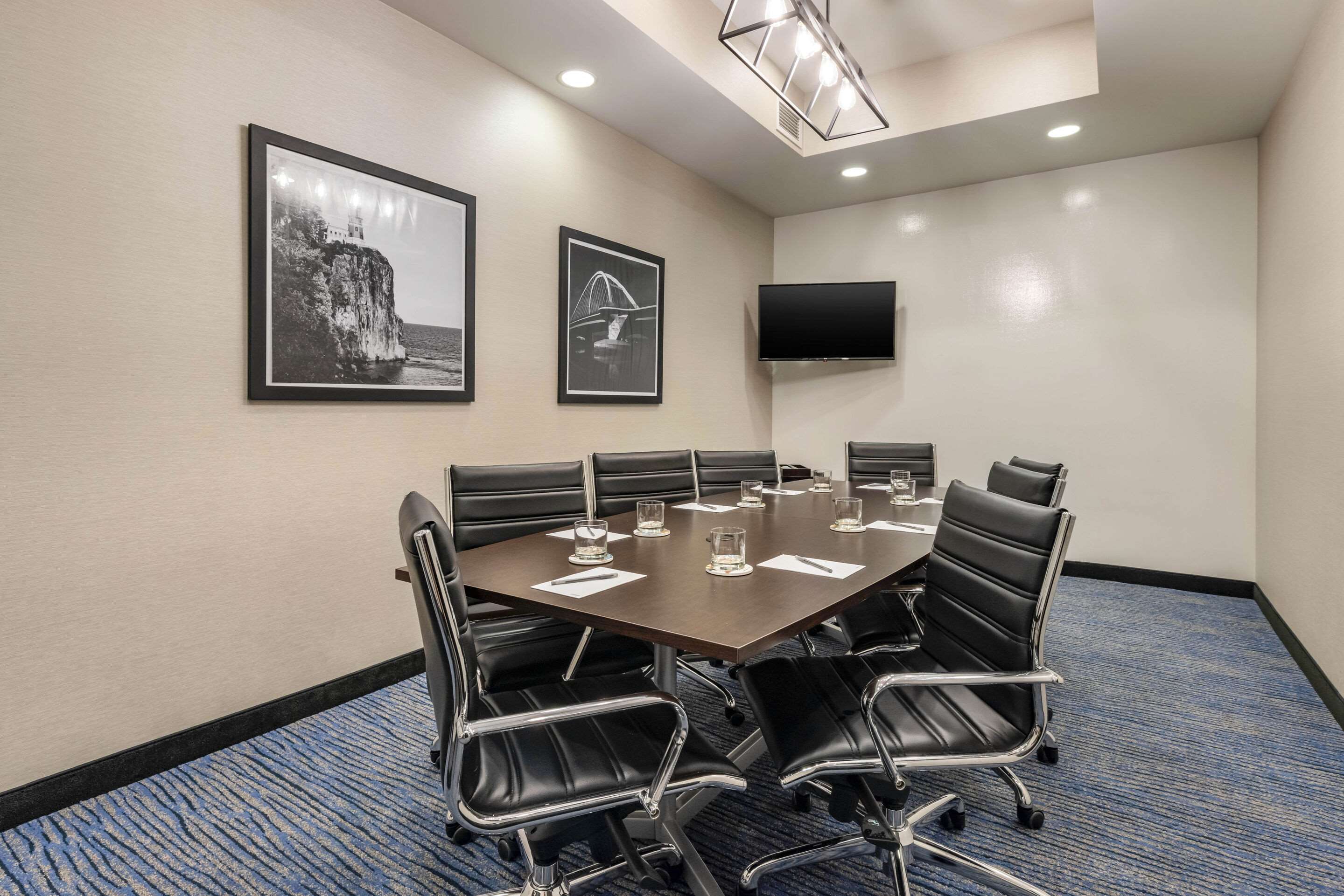 Boardroom | Cambria Hotel Minneapolis Maple Grove