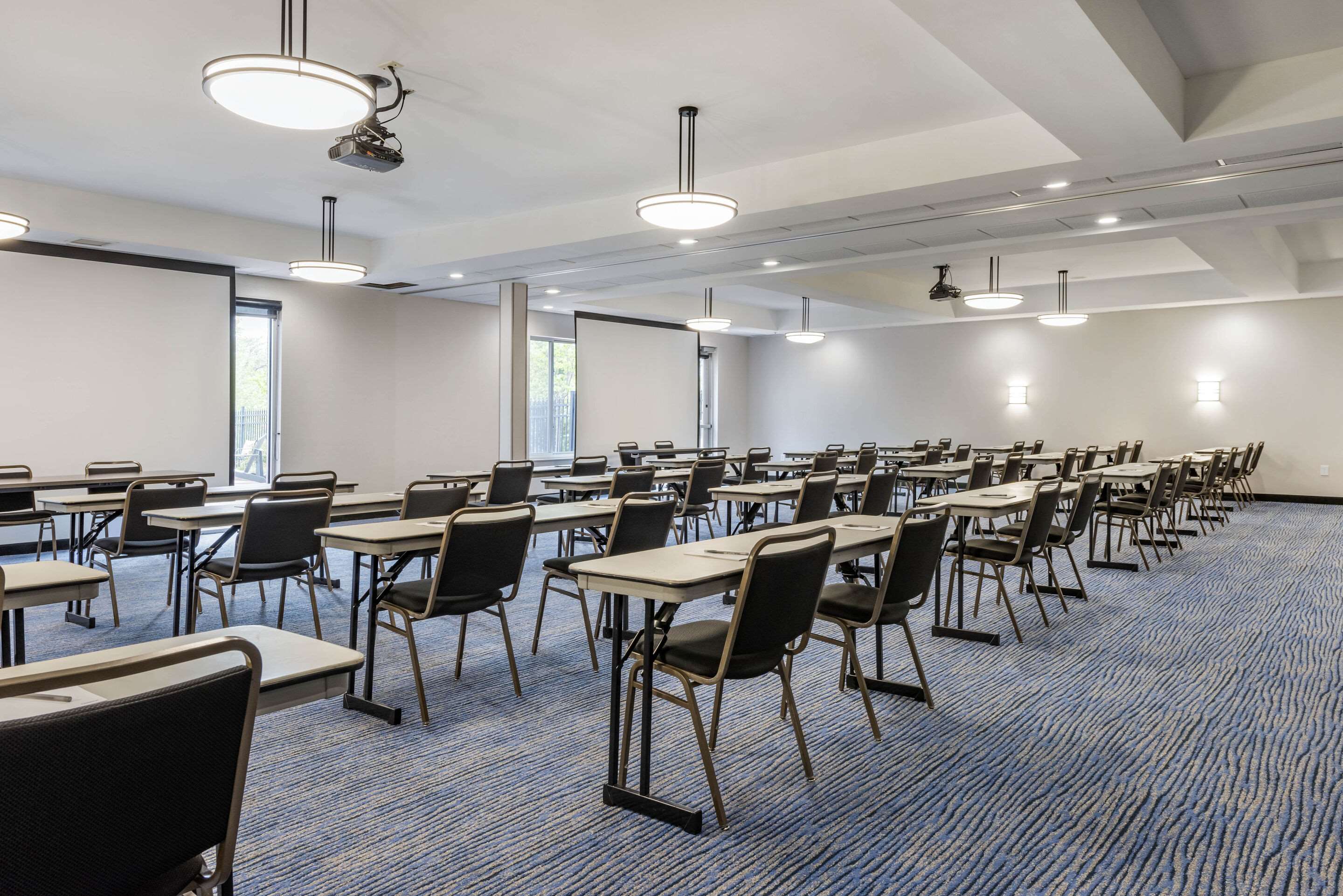 Meeting room | Cambria Hotel Minneapolis Maple Grove