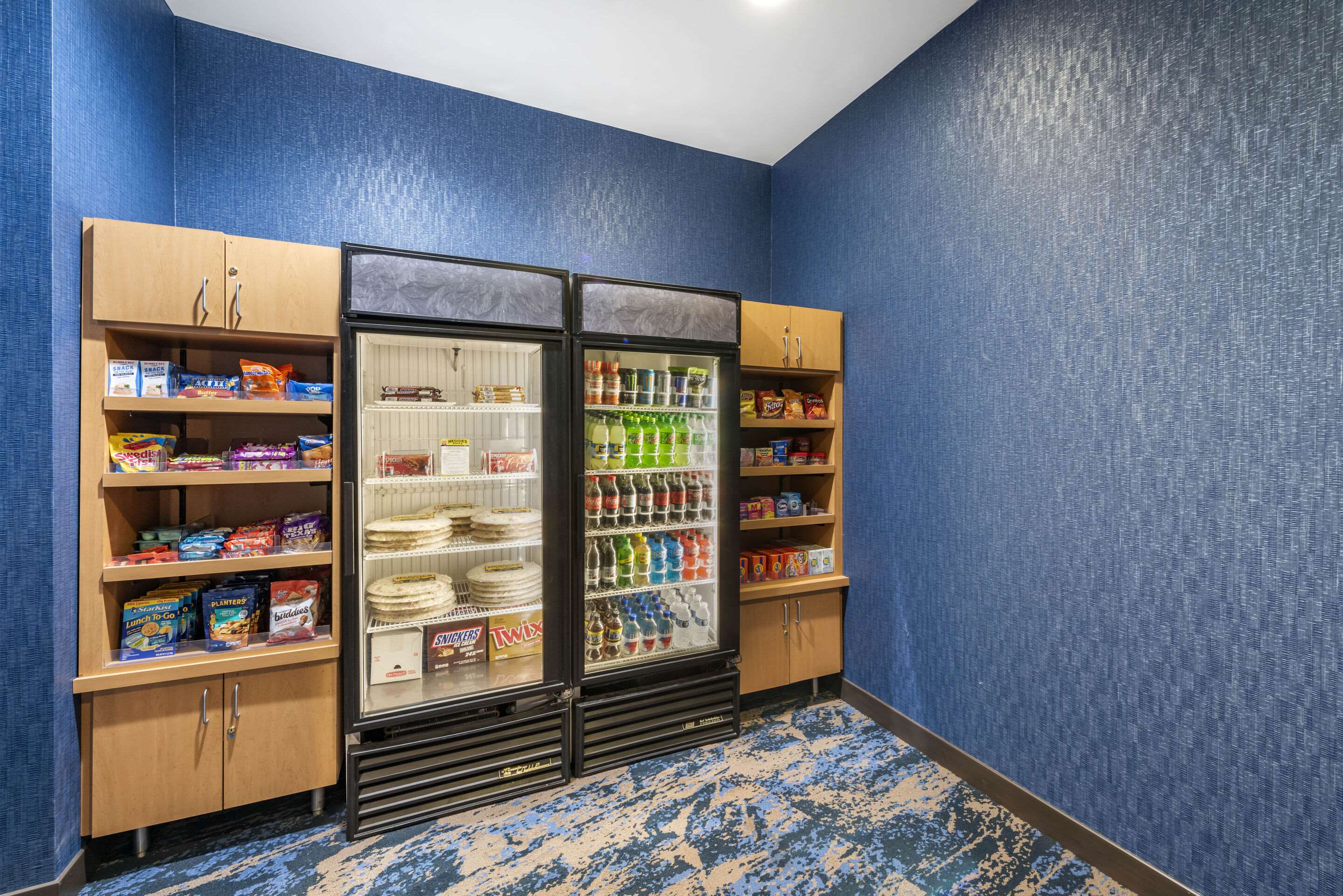Hotel marketplace | Cambria Hotel Minneapolis Maple Grove