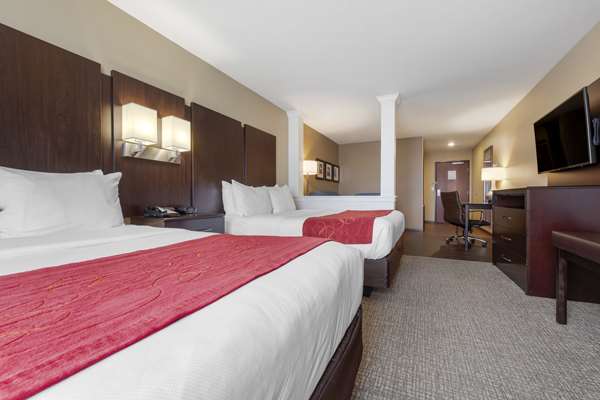 Suite - Comfort Suites & Conference Center Worthington - I-90, Exit 43