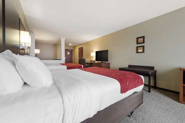 Suite - Comfort Suites & Conference Center Worthington - I-90, Exit 43