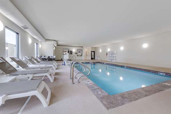 Pool - Comfort Suites & Conference Center Worthington - I-90, Exit 43