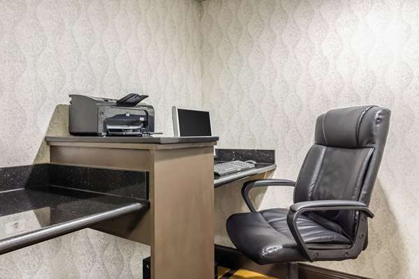 Conference Area - Quality Inn & Suites Arden Hills