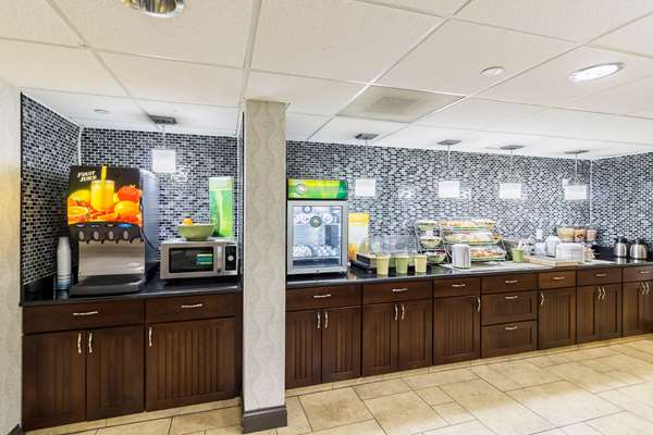 Amenities - Quality Inn & Suites Arden Hills