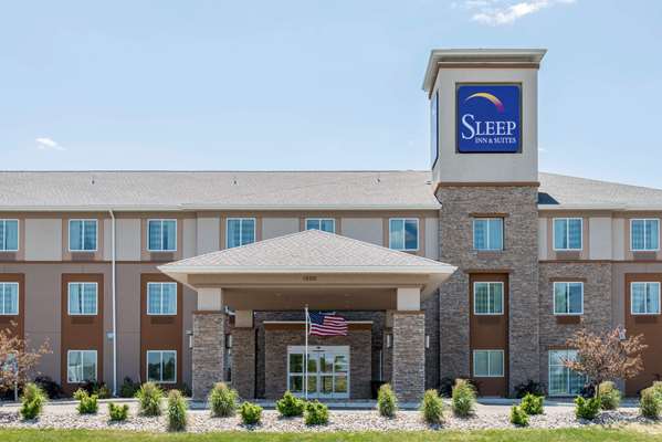 Exterior view - Sleep Inn & Suites Marshall