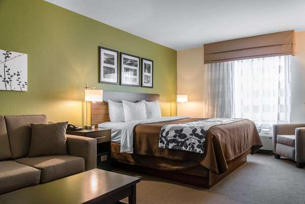 Suite - Sleep Inn & Suites Marshall