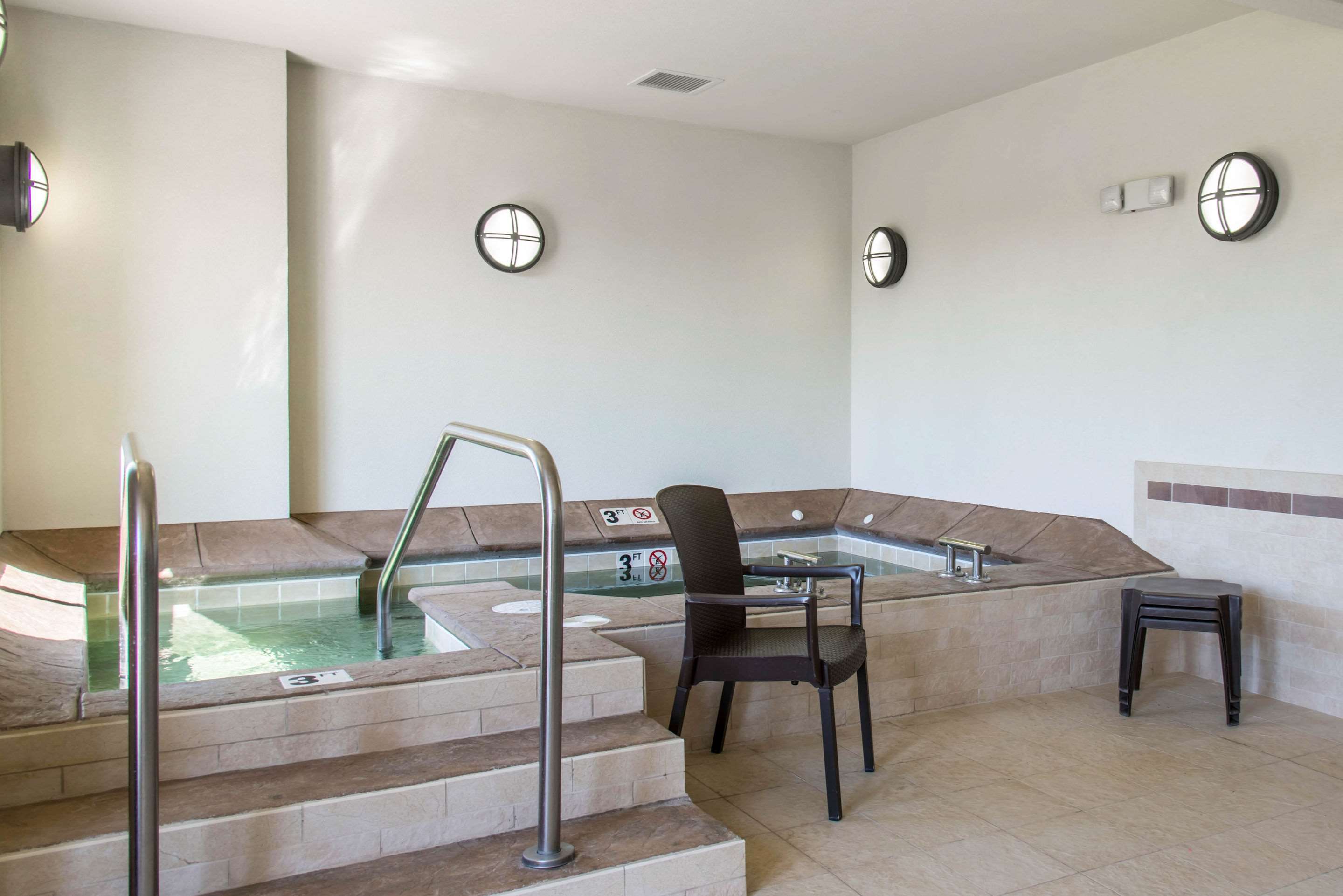 Indoor hot tub