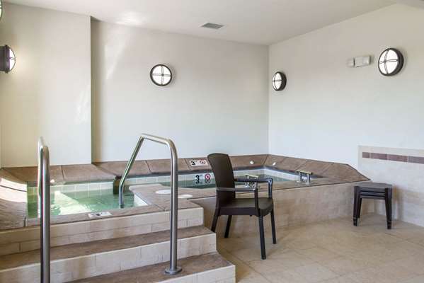 Pool - Sleep Inn & Suites Marshall