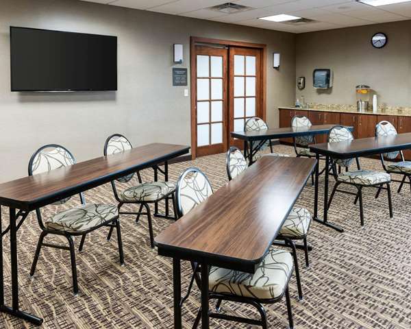  - Comfort Inn & Suites Rochester