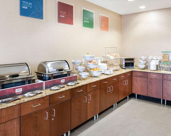 Amenities - Comfort Inn & Suites Rochester