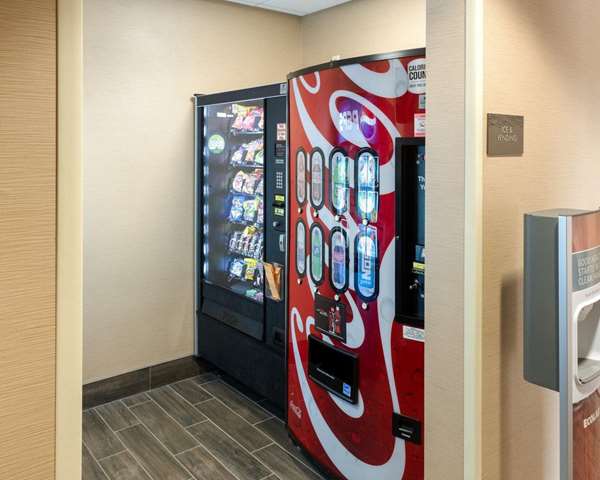  - Comfort Inn & Suites Rochester