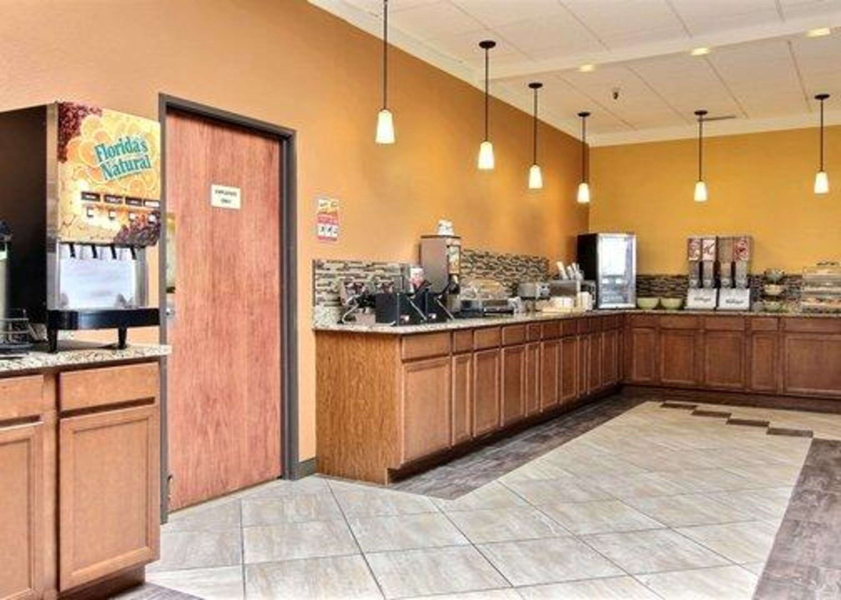 Breakfast counter