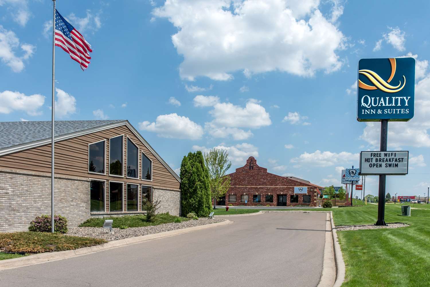 Quality Inn & Suites New Prague, MN See Discounts