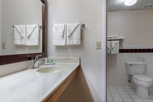  - Quality Inn & Suites New Prague