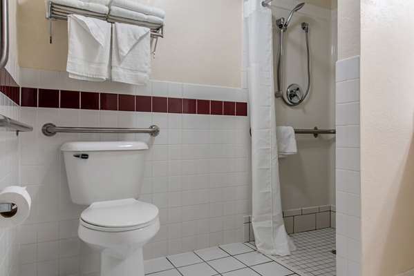  - Quality Inn & Suites New Prague