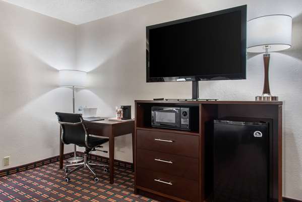  - Quality Inn & Suites New Prague