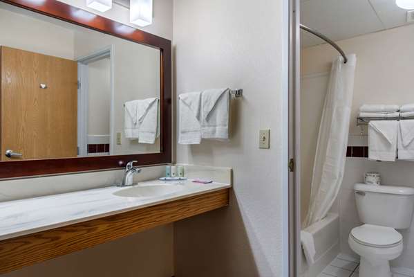  - Quality Inn & Suites New Prague