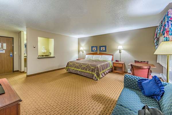 Suite - Rodeway Inn Saint Joseph