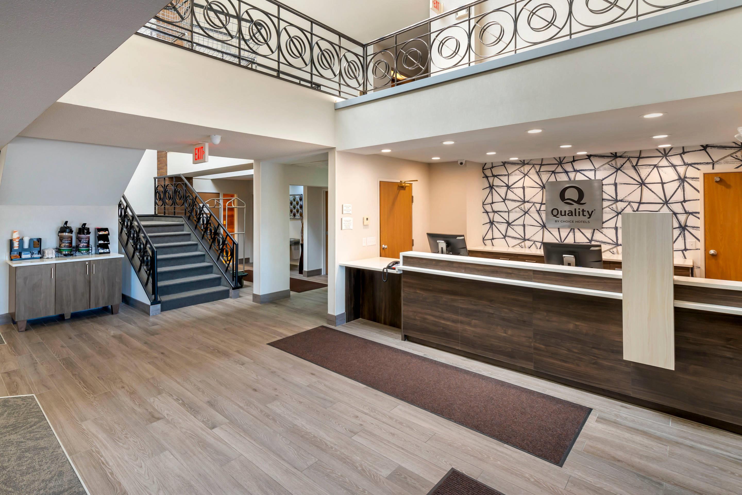 Hotel lobby | Quality Inn Saint Cloud