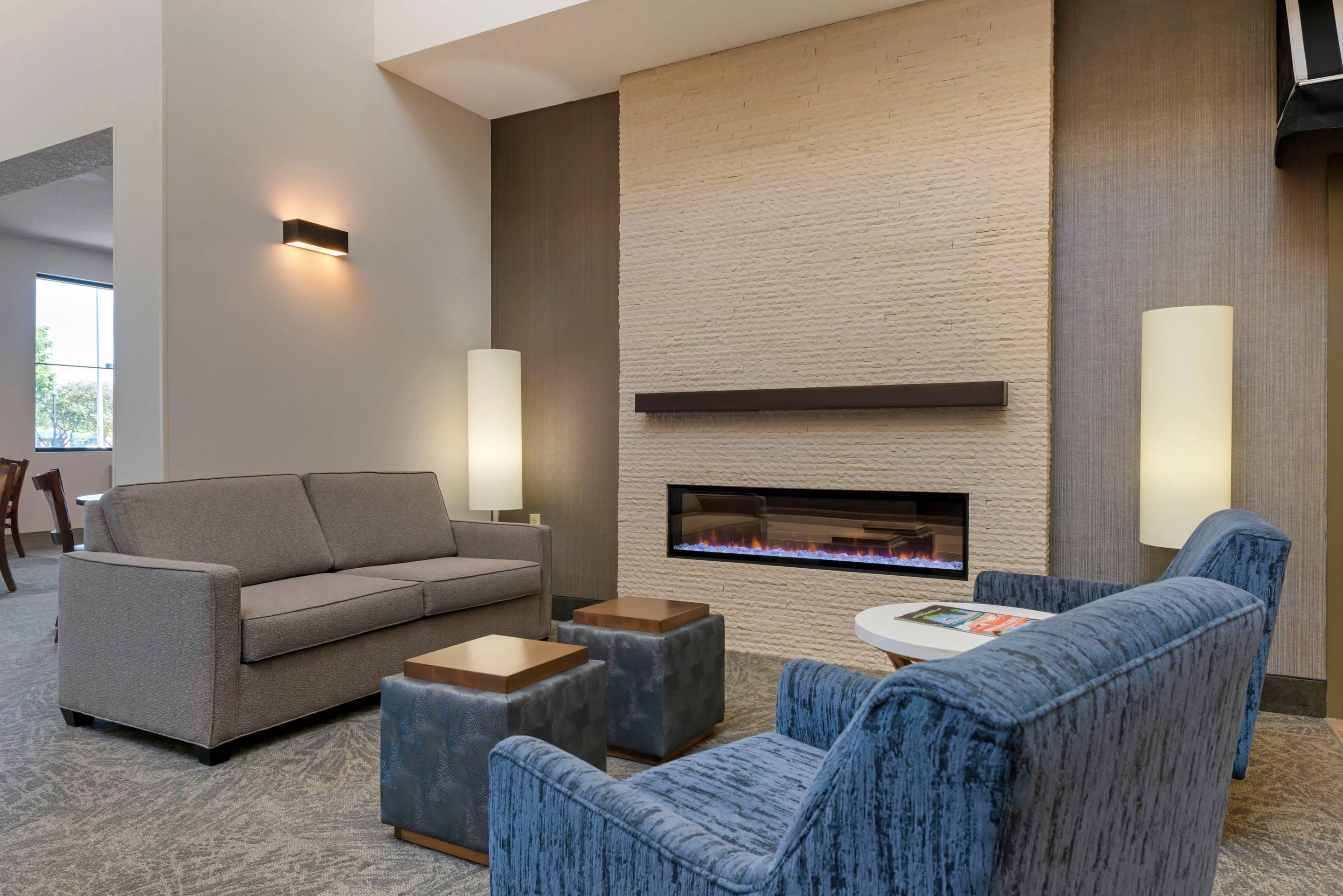 Hotel lobby | Quality Inn Saint Cloud