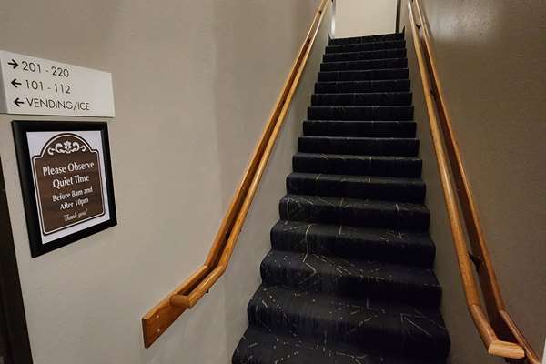  - Econo Lodge Ortonville