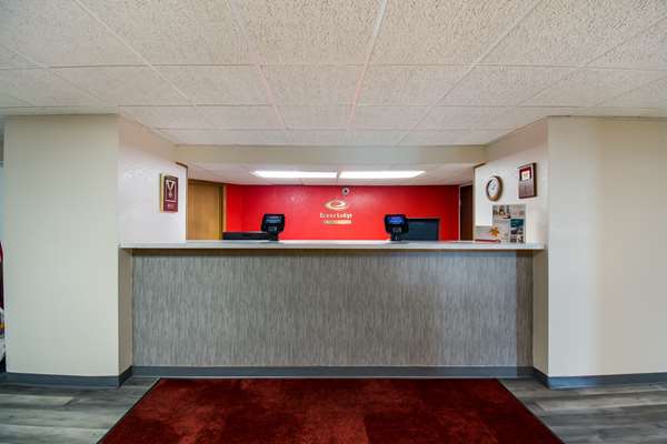  - Econo Lodge Airport Hermantown