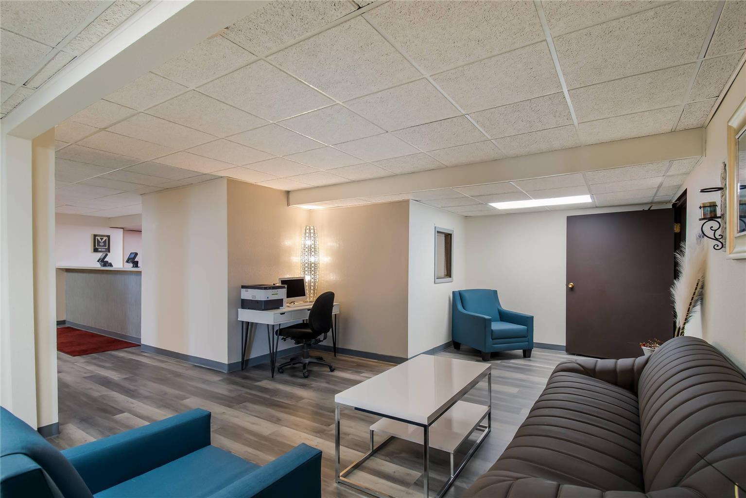 Econo Lodge near Miller Hill Mall
