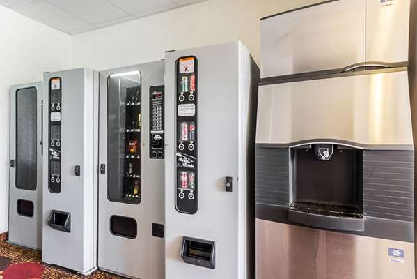  - Econo Lodge Luverne