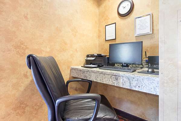 Conference Area - Quality Inn Fairmont - I-90, Exit 102