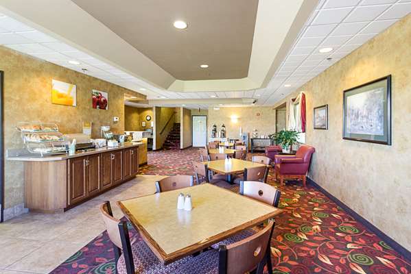 Amenities - Quality Inn Fairmont - I-90, Exit 102